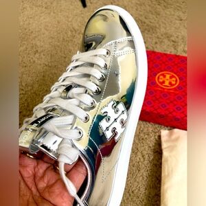 Tory Burch Double T Howell Court Metallic